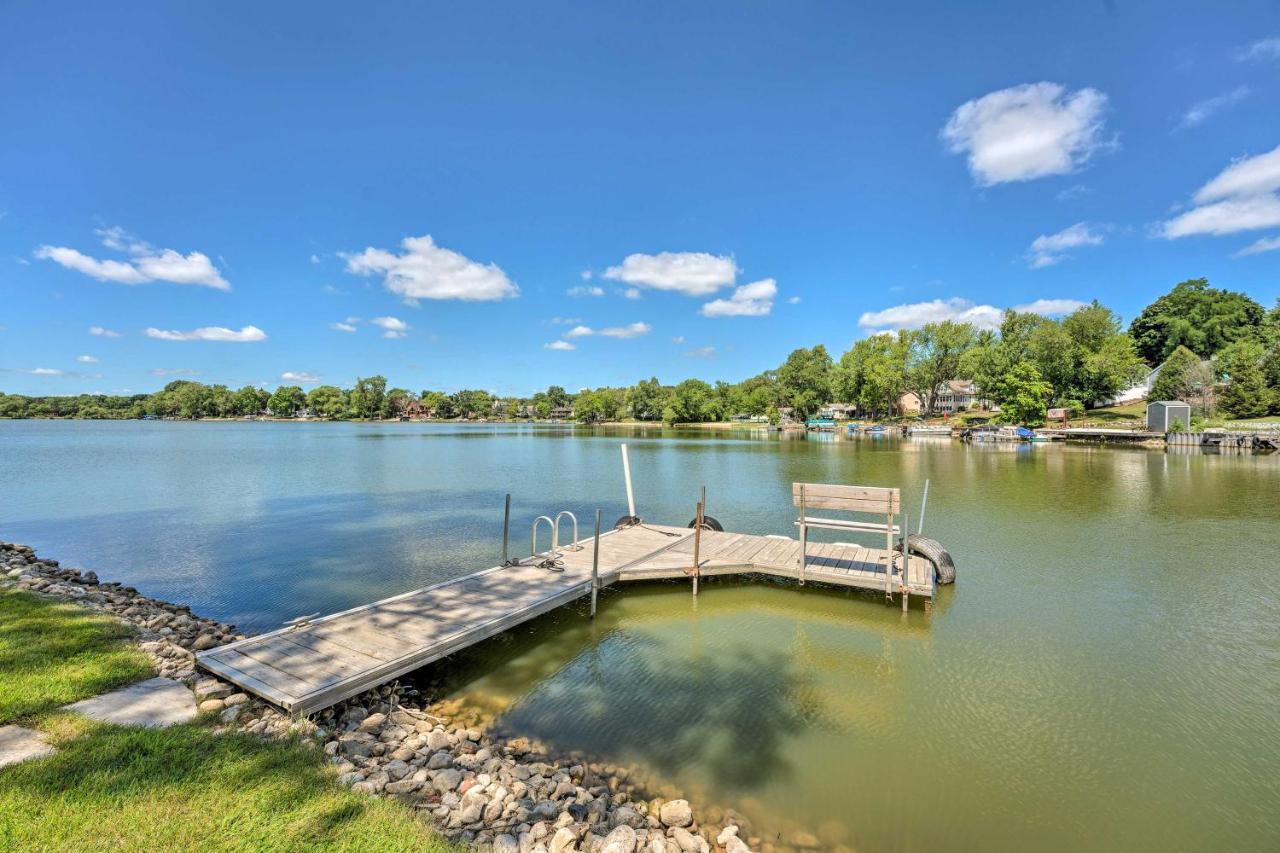 Lakefront Oasis With Boat Dock, Fire Pit, Grill Bristol ภายนอก รูปภาพ